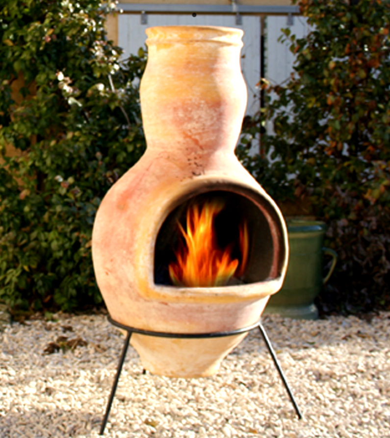 Brasero mexicain : un barbecue- cheminée d'extérieur pratique et économique  pour des soirées conviviales et chaleureuses !