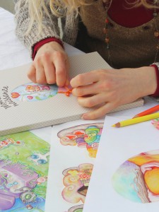 scrapbooking-décoration-livre-dessins-illustration-crayons