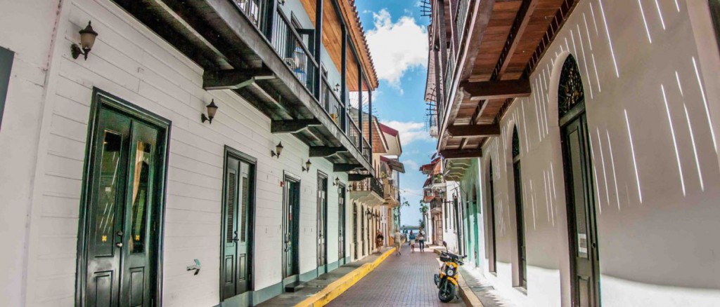 Slide_3_Panama_Tierra_Latina