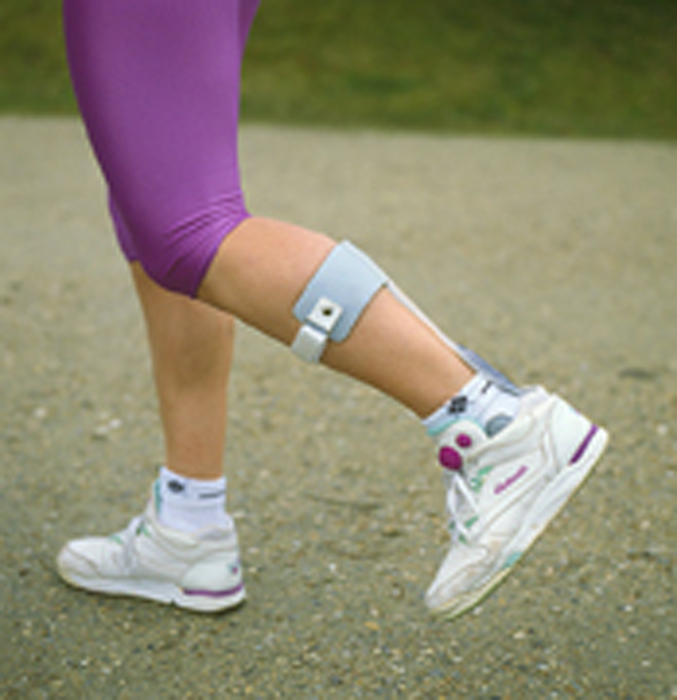 Paralysie du pied : marcher et même courir devient possible avec ...