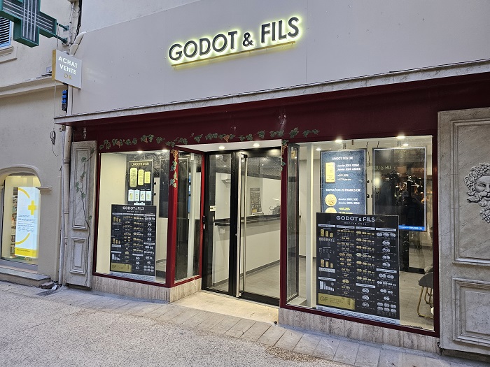 agence-godot-hyeres-face