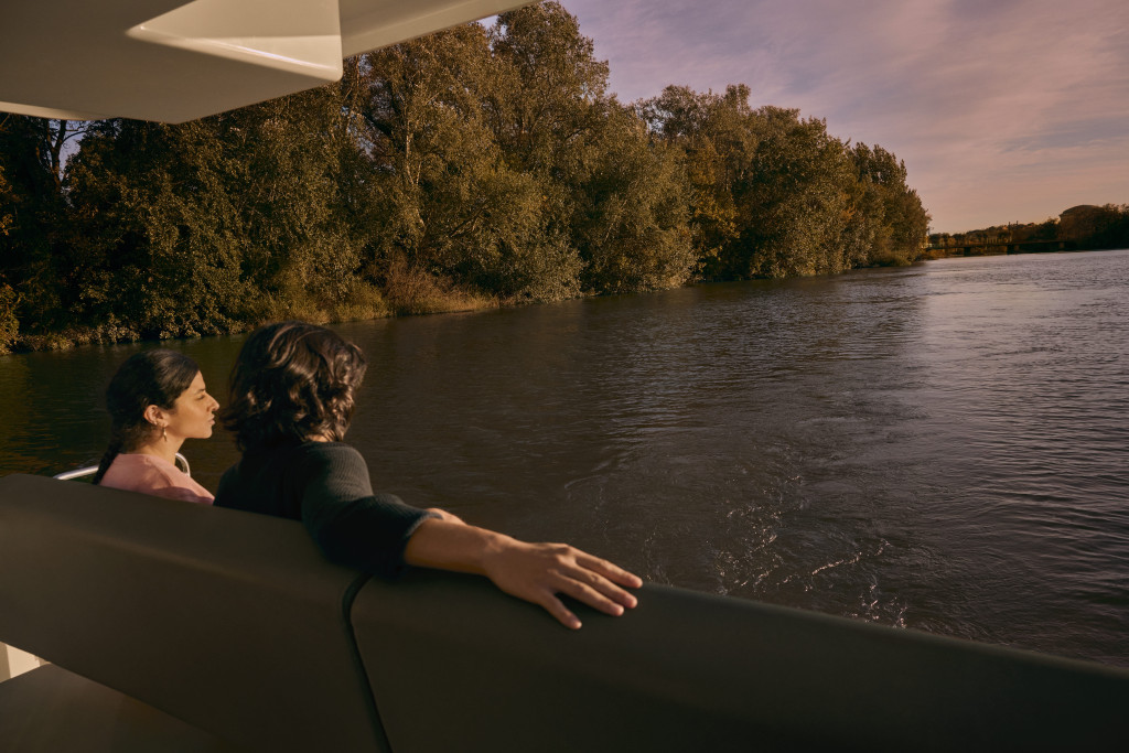 LB_CP_VIEW UNDECIDED WIDE (1)