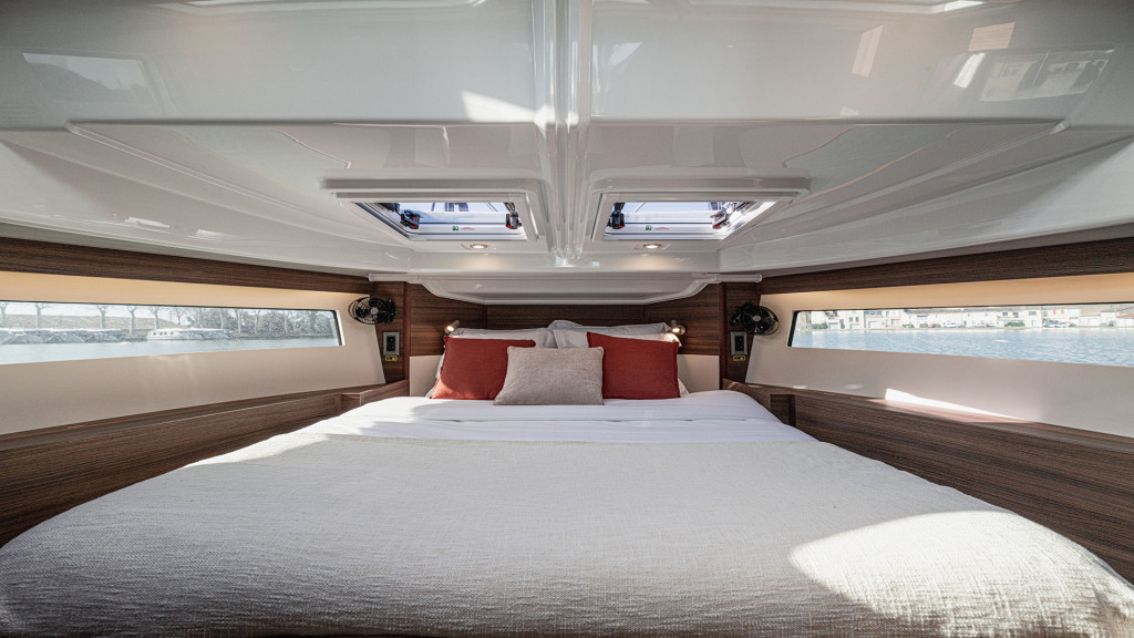 LB_Liberty_Interior Cabin_1_11.2_TH