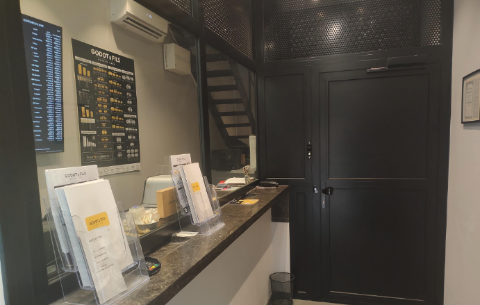 agence-godot-orleans-entree