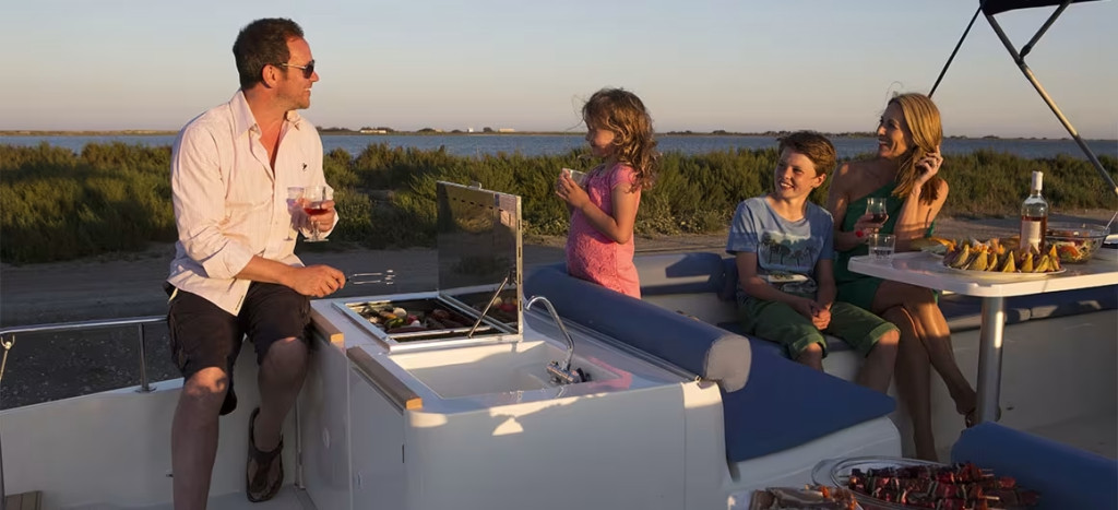 camargue-family-bbq-vision-1160x530-1