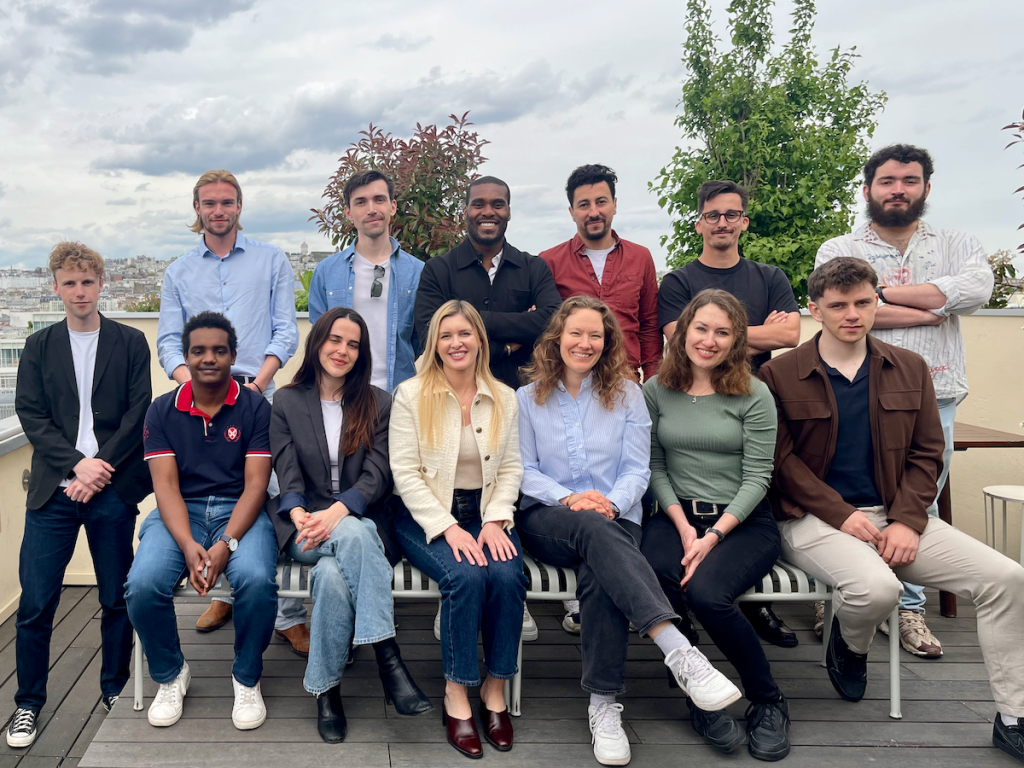 20251006081916-p1-document-eass