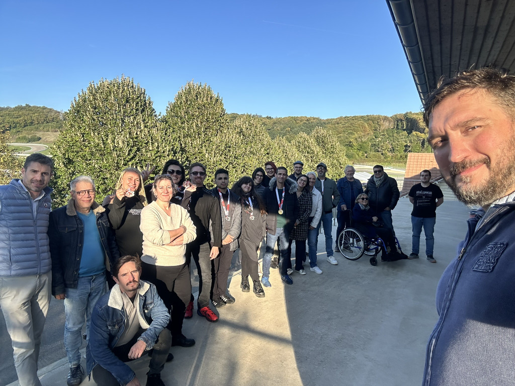 20251008071740-p1-document-jdzm