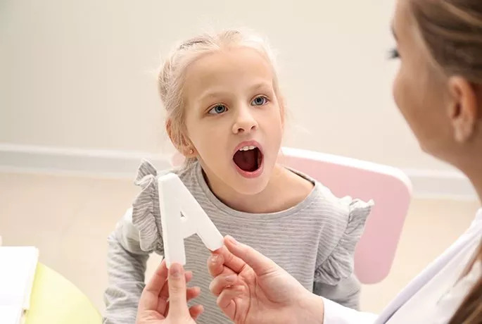 685_460-orthophoniste-685_4601